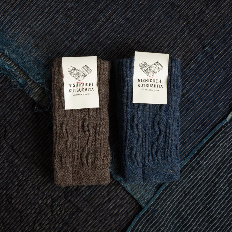 image flâneurs-NISHIGUCHI-KUTSUSHITA-Wool-Hand-Warmers