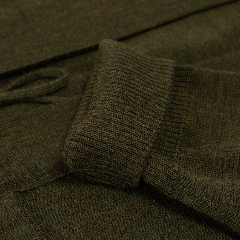 détail manches  Le-Minor-x-Flâneurs-gilet-Milano-Noragi-vert-olive-chiné