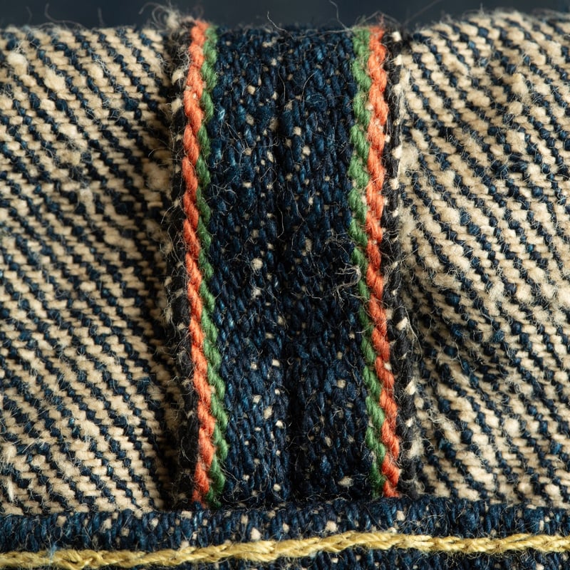 detail-selvedge-ID-flâneurs-ONI-DENIM-Kabuki-Crushed-Concrete-Denim