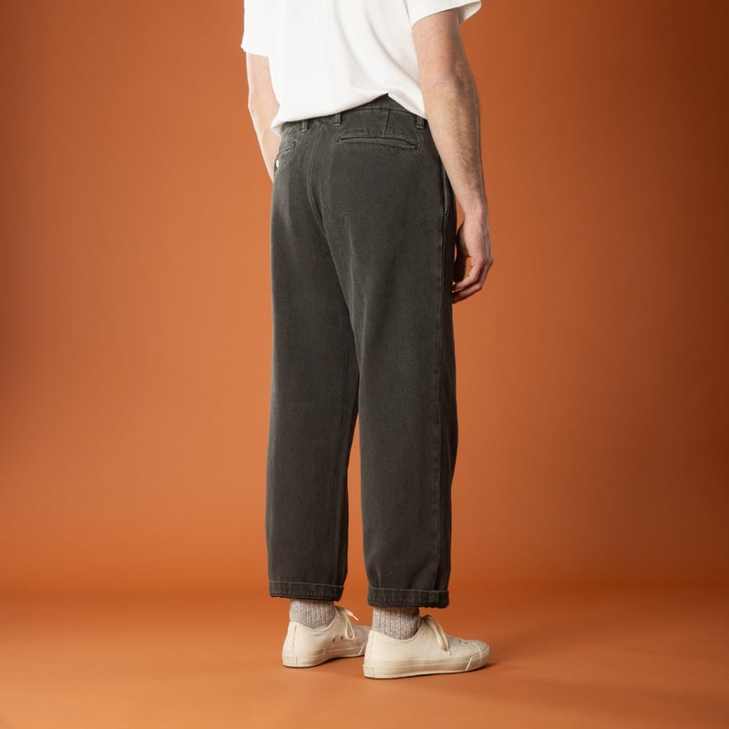 flâneurs-back-SEUVAS-Pantalon-Herringbone-2Tuck-Trousers