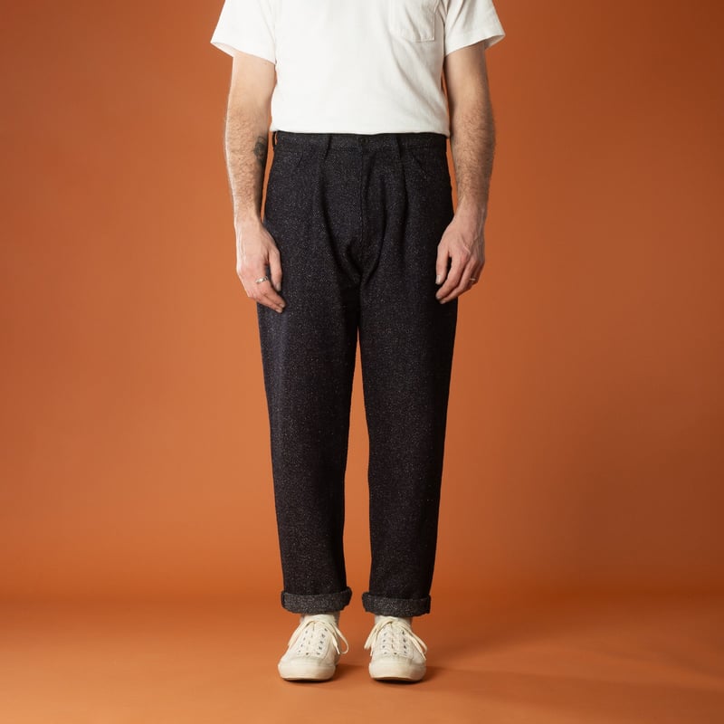 front-flâneurs-JAPAN-BLUE-JEANS-Tweed-Denim-Wide-Tapered-5P-Trousers