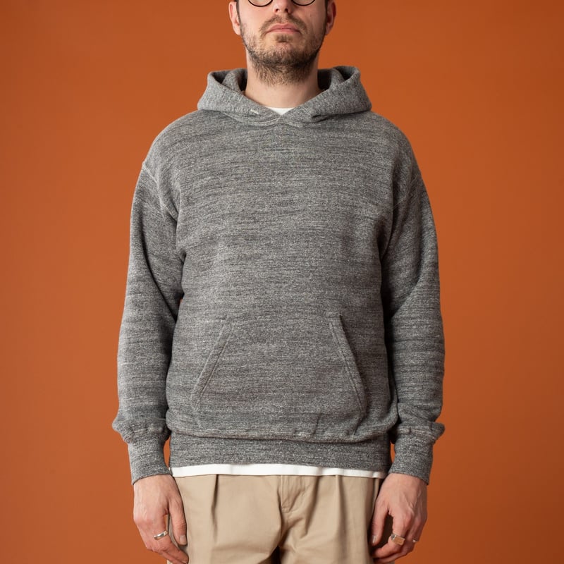 image flâneurs porté front dubble works-vignette flâneurs DUBBLE WORKS Loop Wheel Hoodie