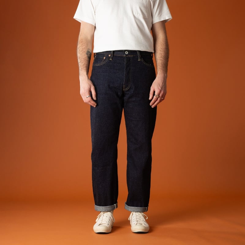 image-flâneurs-porté-de-face-DUBBLEWORKS-jeans-selvedge