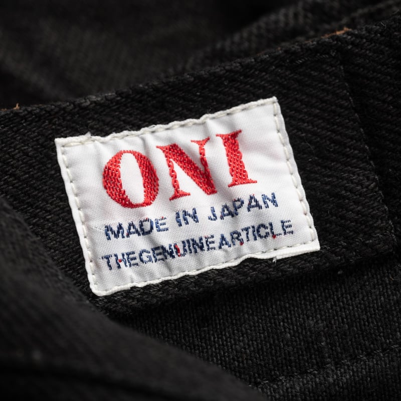 image tag flâneurs-ONI-DENIM-622ZR-BK-20oz-Secret-Black-Denim-Relaxed-Tapered (1)