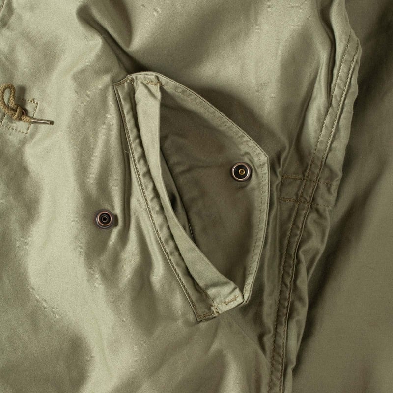 détail poche flâneurs FOB FACTORY F2402 M-51 Shell Parka