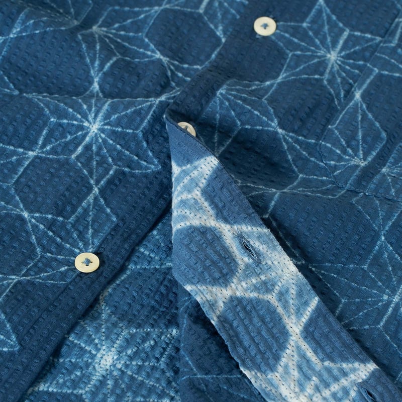 détail inside flâneurs-Universal-Works-Road Shirt Needle Tie'N'Dye Indigo