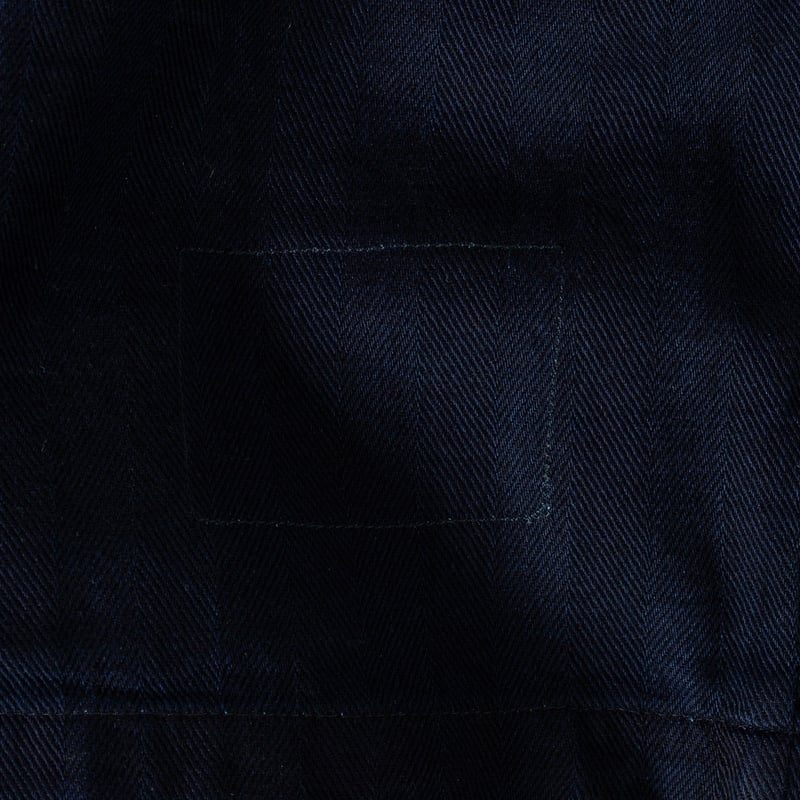 Image flâneurs détail patch fantome UNIVERSAL WORKS  Kyoto Work Jacket Indigo Herringbone