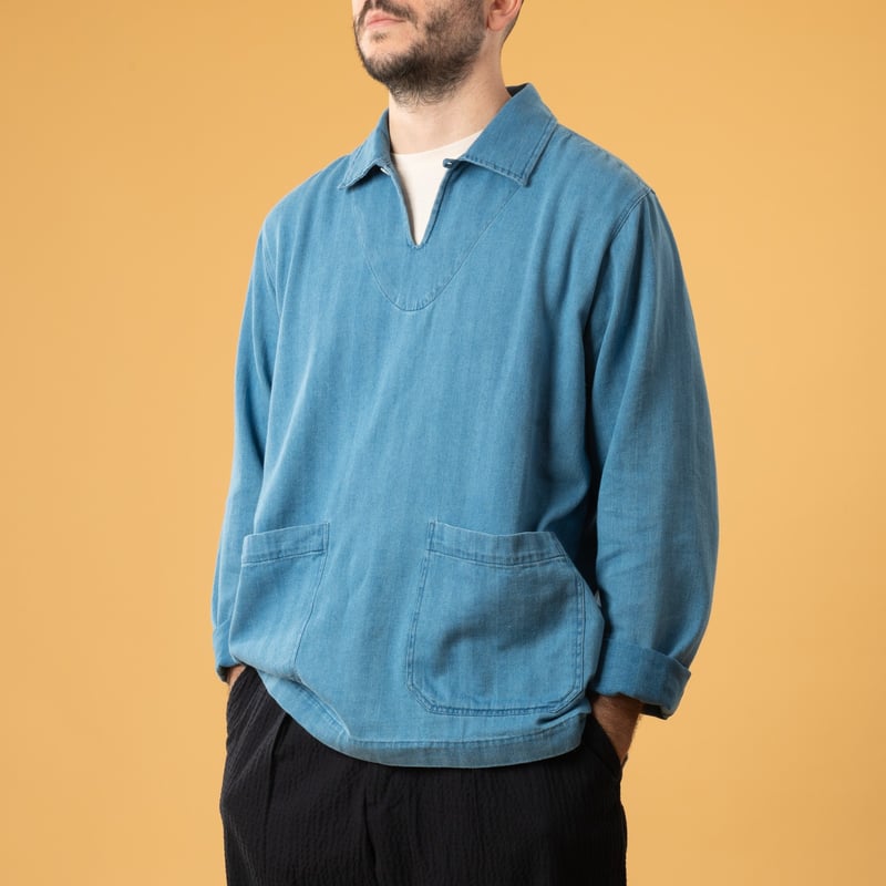UNIVERSAL WORKS Smock Overshirt Washed Indigo Herringbone Denim front view image loafers (1)