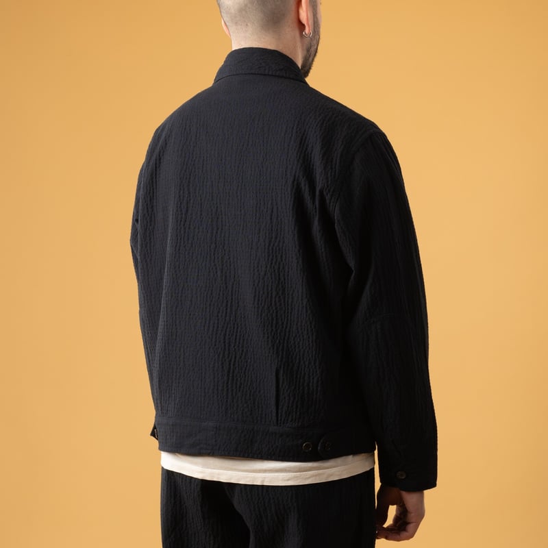 UNIVERSAL WORKS  E130 Jacket Ospina Cotton Dark Navy image portée flâneurs de dos