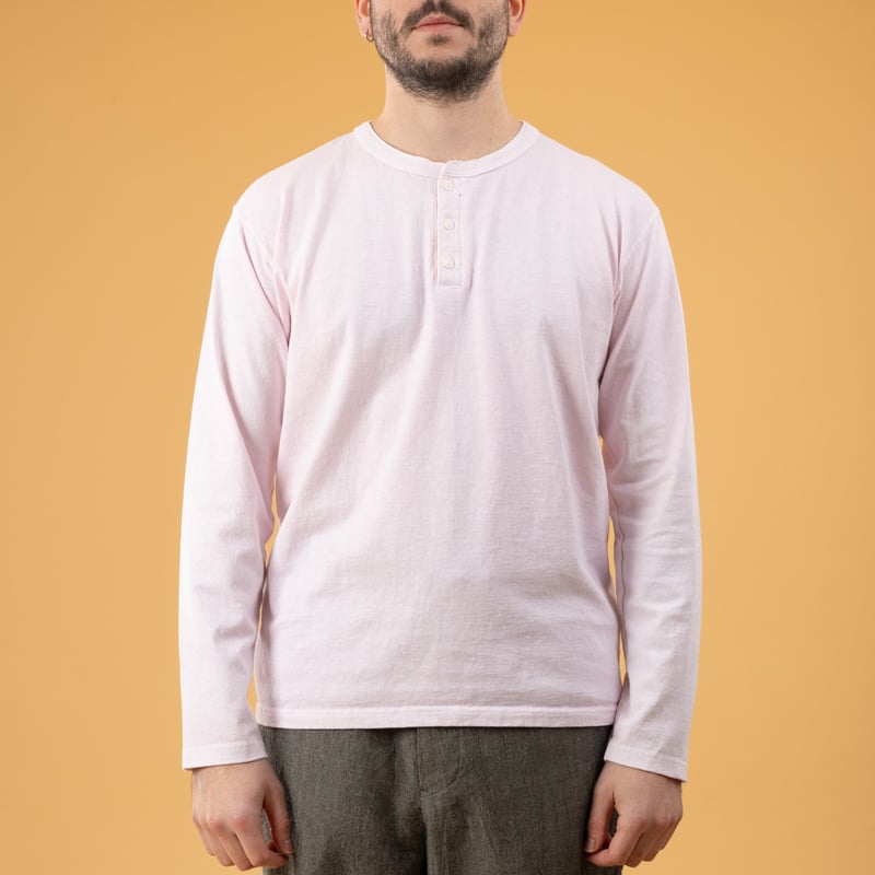 GOOD ON  LS Henley Tee P-Sakura image flâneurs porté de face