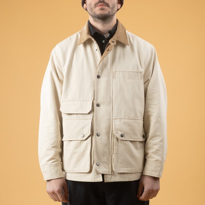 Image flâneurs porté de face FRIZMWORKS Royal Hunting Jackect cream