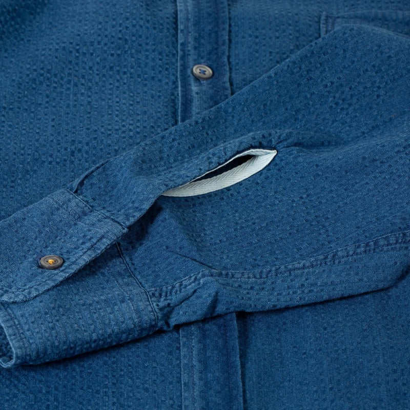 chemise UNIVERSAL WORKS Lazy Day Shirt Washed Indigo Seersucker image manche flâneurs
