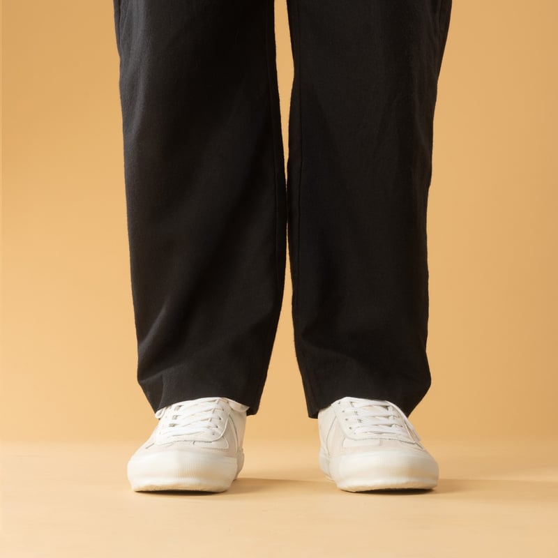 Image flâneurs sneakers REPRODUCTION OF FOUND German Military Trainer Mod. Flexible White de face