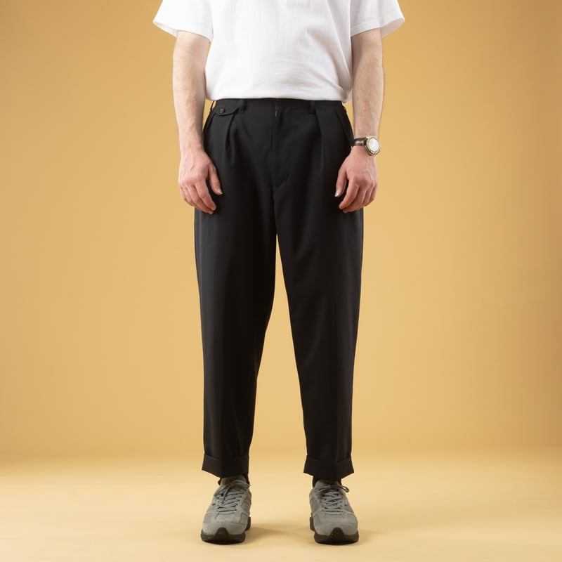 Image_Flâneurs_BEAMS PLUS / 2 Pleats Wool Tropical Dark Navy_de-face