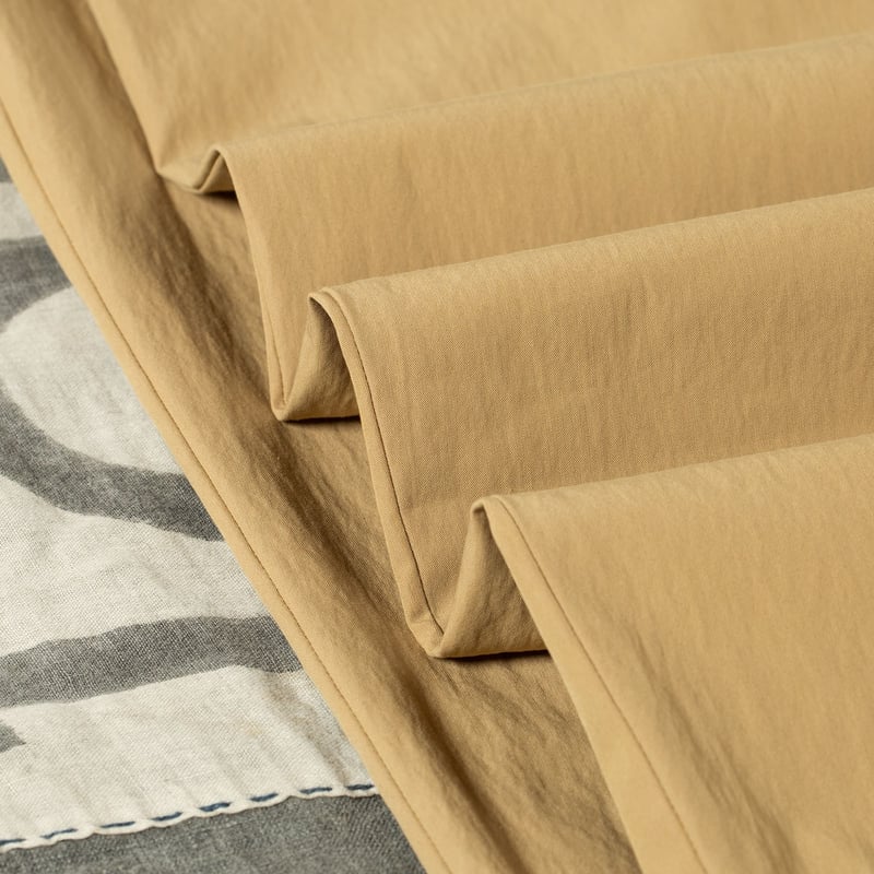 détail tissu flâneurs BEAMS PLUS 2 Pleats Relax Trousers Comfort Cloth Khaki