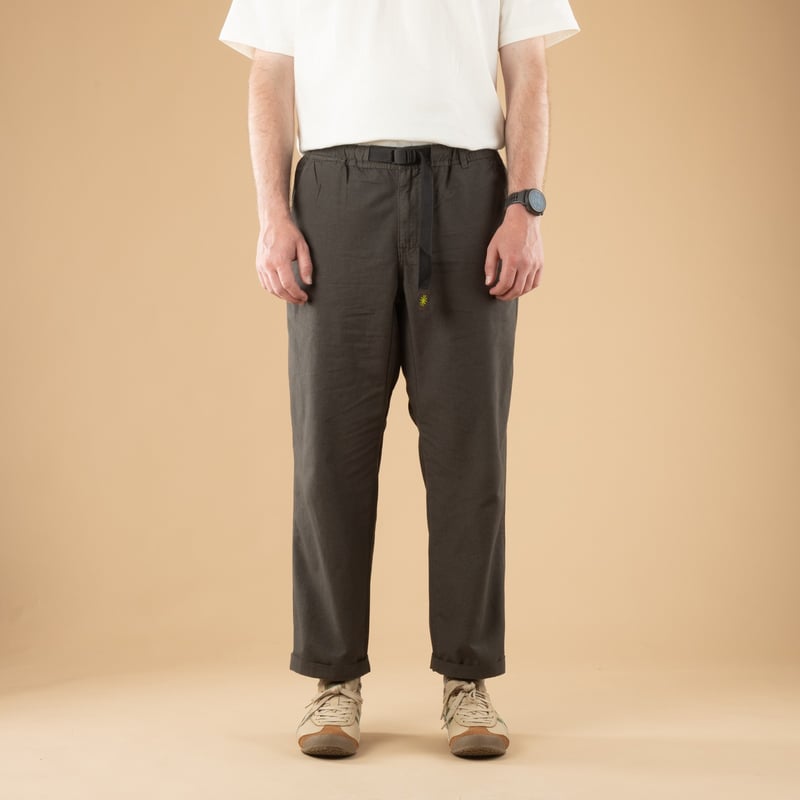 Image-Flâneurs_GOHEMP / Hemp Utility Basic Pants Stone Gray_de-face