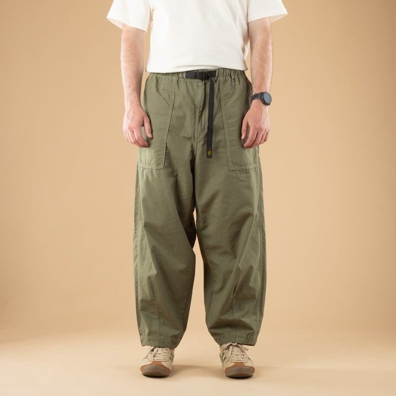 Image-Flâneurs_GOHEMP / Travel Balloon Pants Olive_de-face