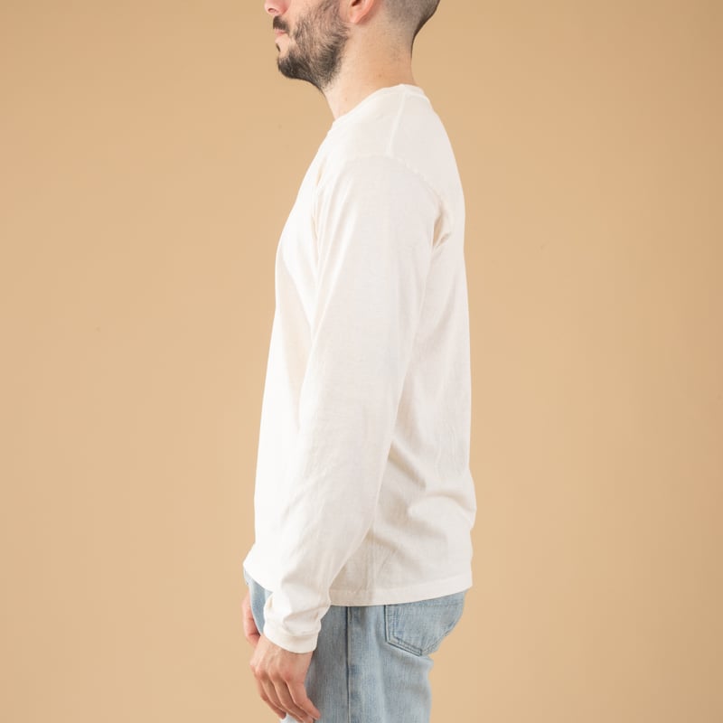 Image-Flâneurs_GOOD ON / L/S Crew Tee p-Natural_de-profil