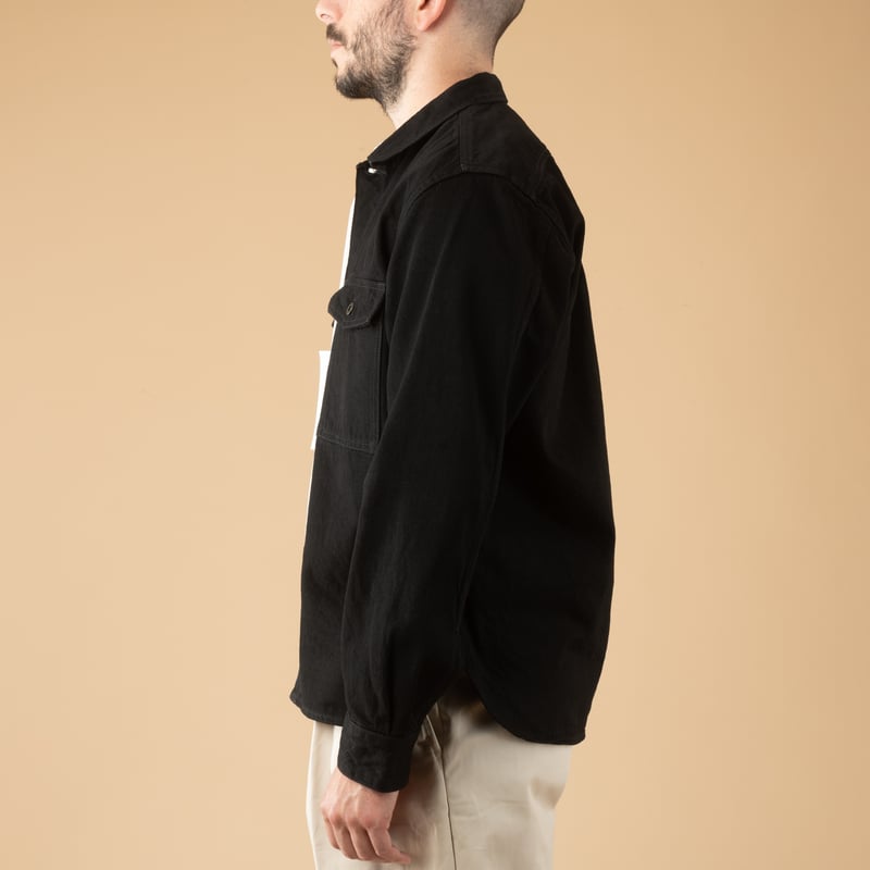 image flâneurs porté 13oz Denim CPO Shirt Jacket Black_de-profil