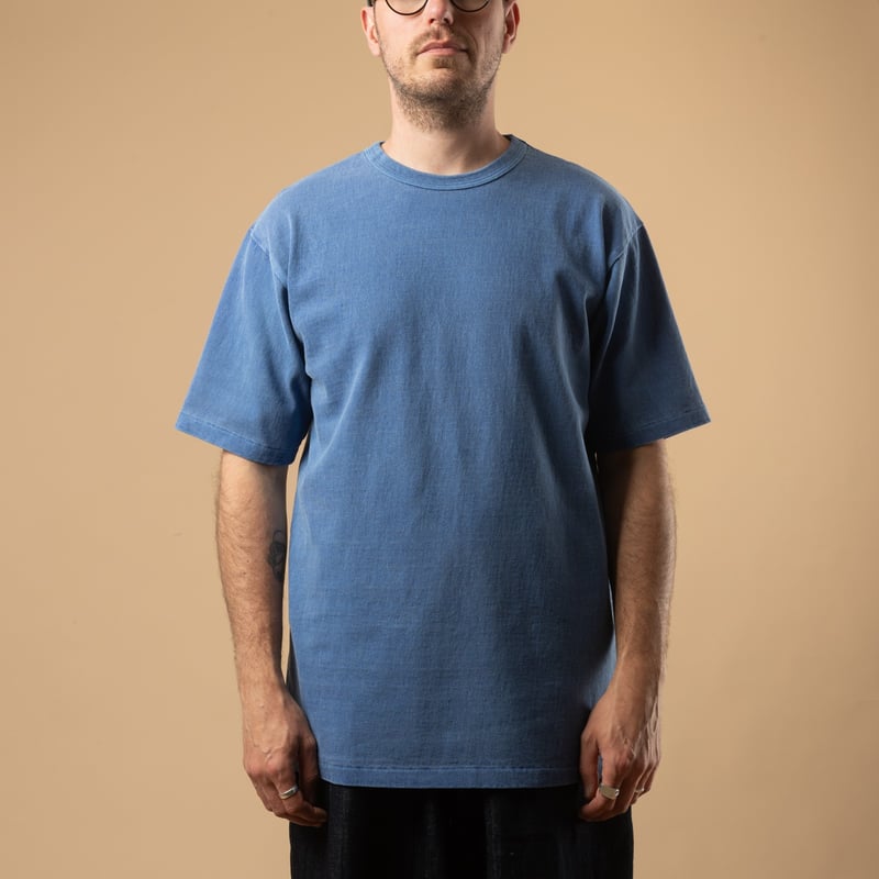 Image-Flâneurs_DUBBLE WORKS / Heavyweight Short Sleeve Tee Pigment Dye Light Indigo_de-face