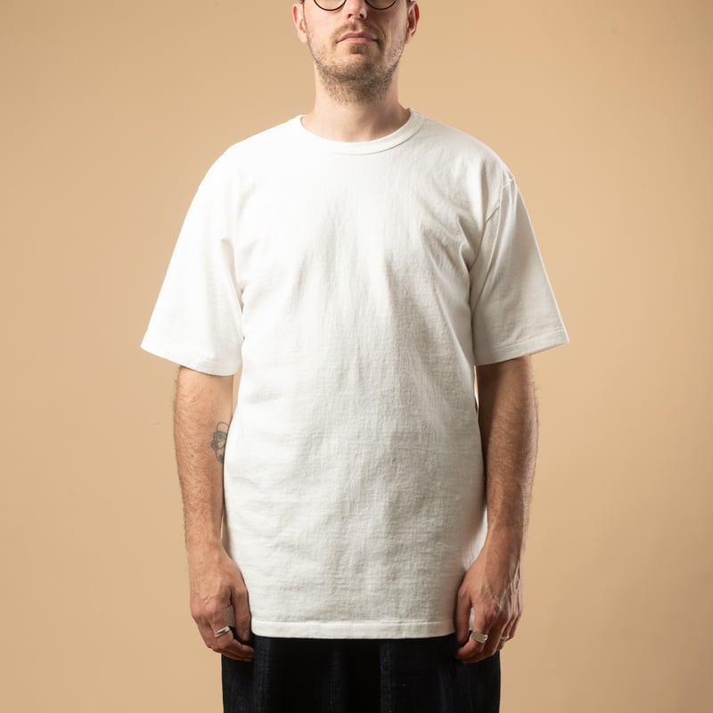 Image-Flâneurs_DUBBLE WORKS / Heavyweight Short Sleeve Tee Off WHite_de-face
