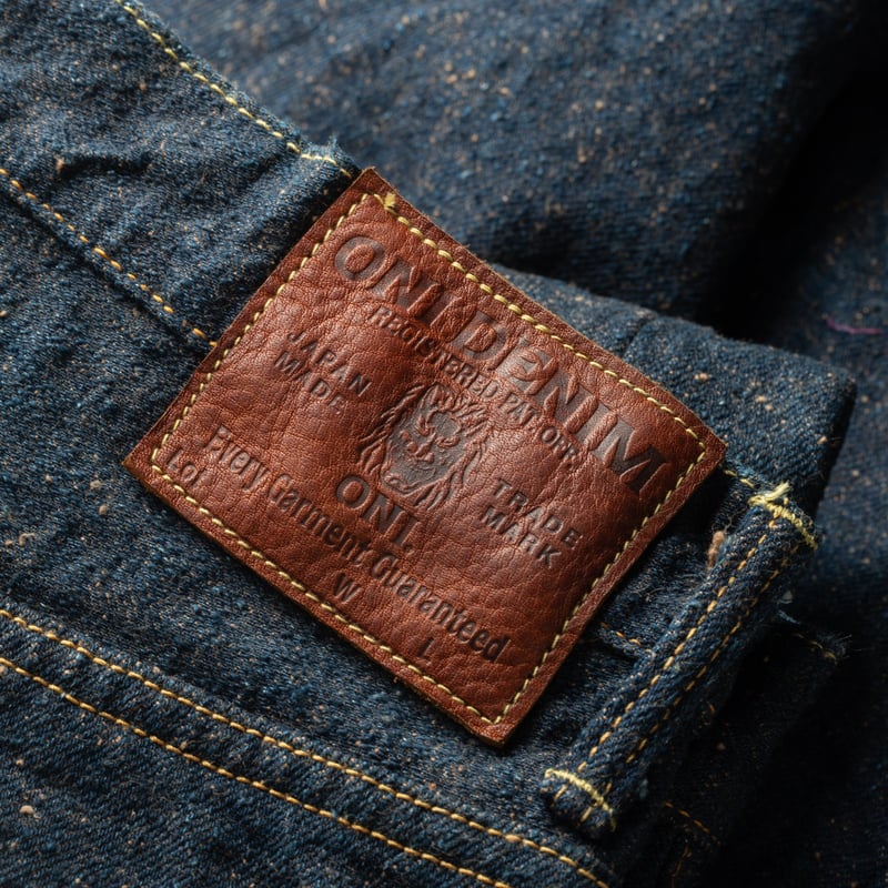 Image-Flâneurs_ONI DENIM / 246CCD-MOCA 15oz Neat Straight "Moca" Crushed Concrete Denim_détail-patch