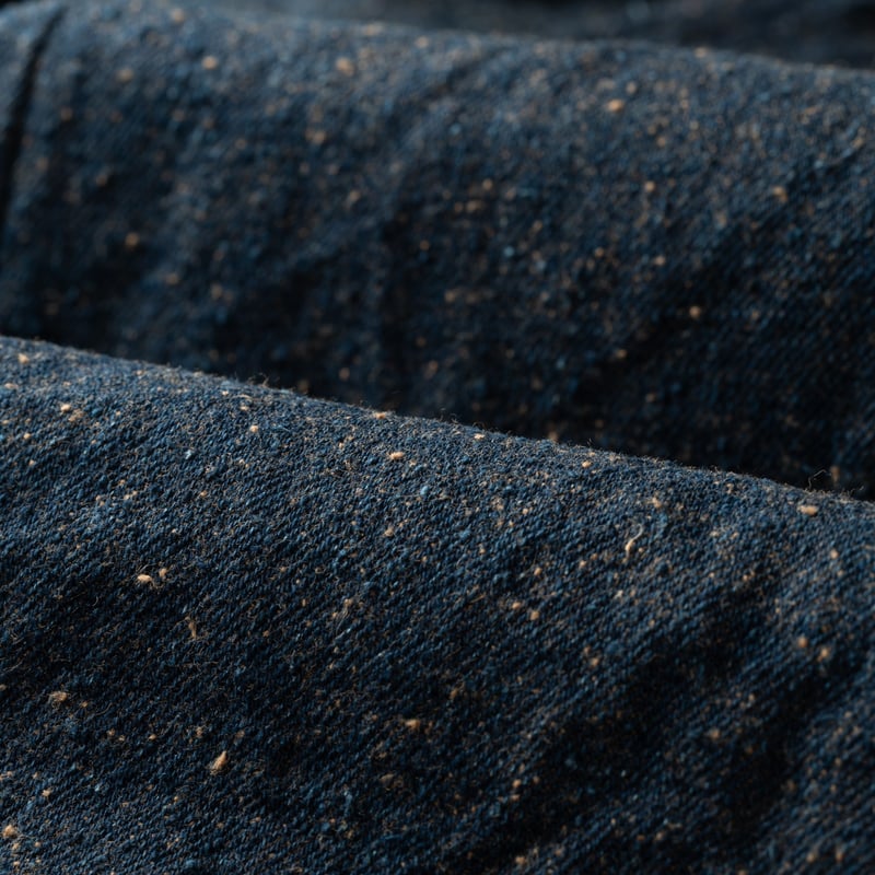 Image-Flâneurs_ONI DENIM / 246CCD-MOCA 15oz Neat Straight "Moca" Crushed Concrete Denim_détail-matière