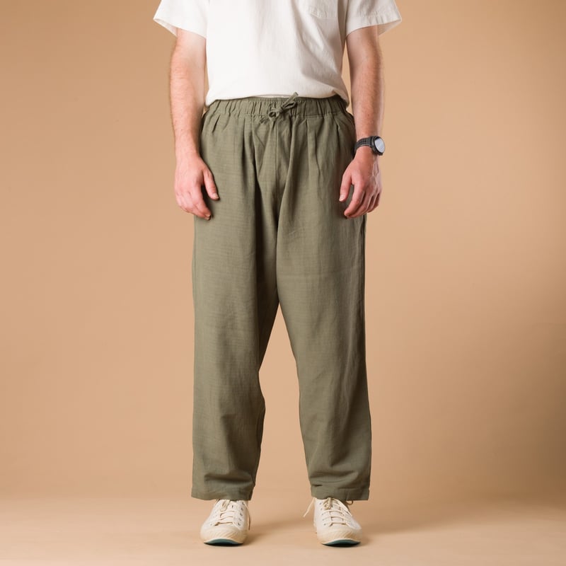 Imlage-Flâneurs_GOHEMP / Green Hill Pants Laurel Green_de-face