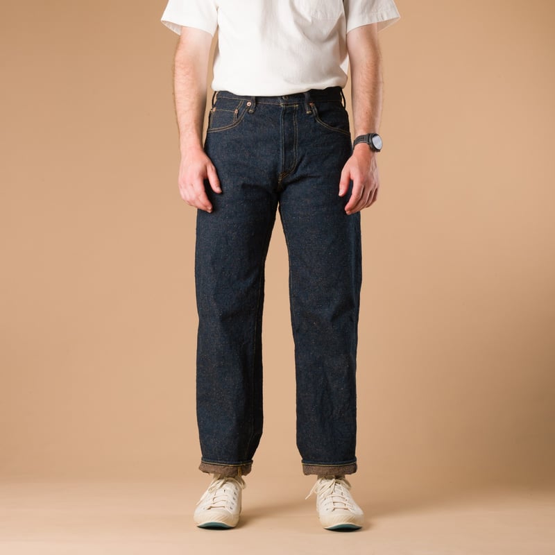 Image-Flâneurs_ONI DENIM / 200CCD-MOCA 15oz Wide Straight "Moca" Crushed Concrete Denim_de-face