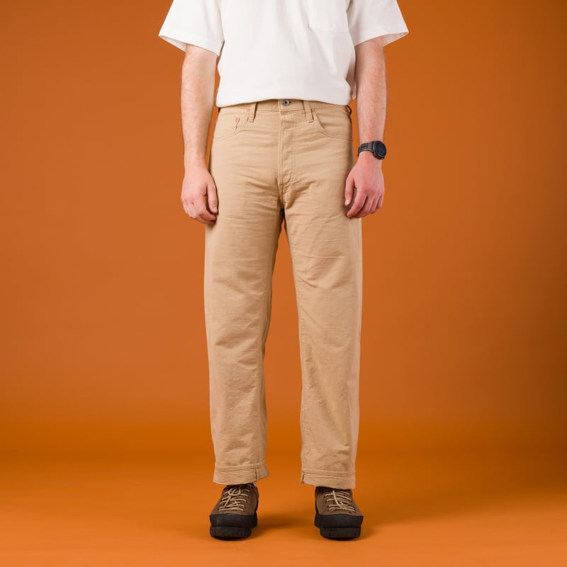 Image-Flâneurs_ONI DENIM / 200-8BE 8oz “Betacham” Beige Wide Straight_de-face