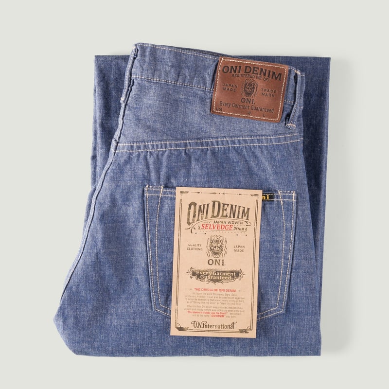 Image-Flâneurs_ONI DENIM / 200-HCSV 8oz Selvedge Chambray Wide Straight_Vignette