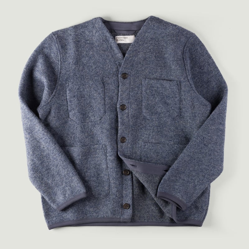Image-Flâneurs_UNIVERSAL WORKS / Wool Fleece Cardigan Slate Blue_Vignette