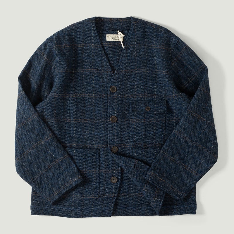 vignette UNIVERSAL WORKS x FLÂNEURS Harris Tweed Plaid Cabin Jacket Navy