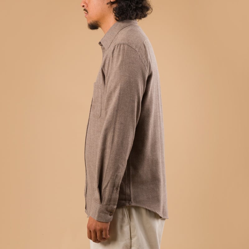 image portée profil flâneurs PORTUGUESE FLANNEL Espiga Brown