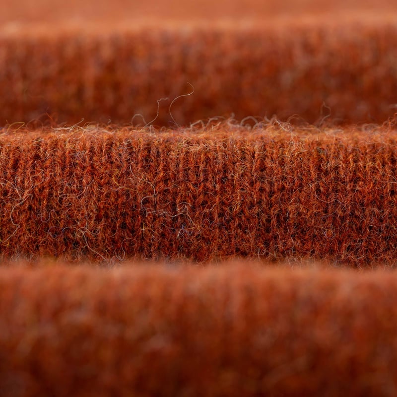 pull laine ecossais Harley of Scotland X Flâneurs closeup-terracotta