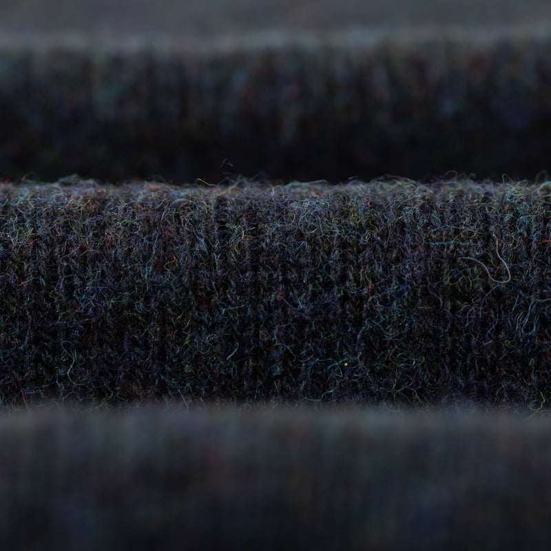 pull laine ecossais Harley of Scotland X Flâneurs closeup-ocean