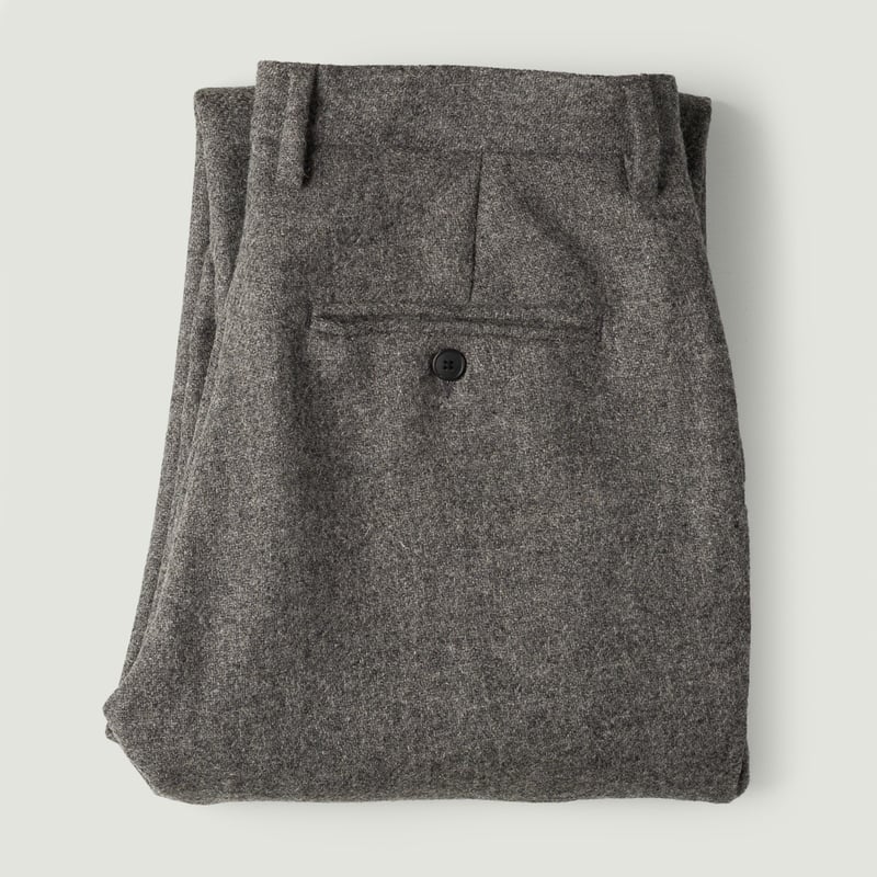 Image-Flâneurs_PORTUGUESE FLANNEL / Single Pleat Trousers Wool Grey_Vignette
