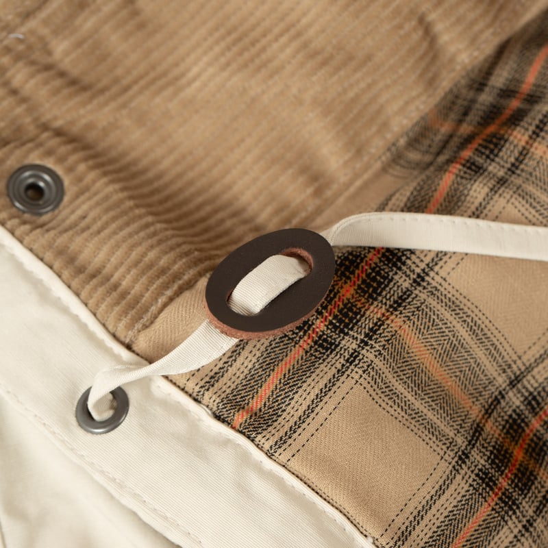 détail serrage veste Frizmworks Heritage Hunting Jacket Cream (4)