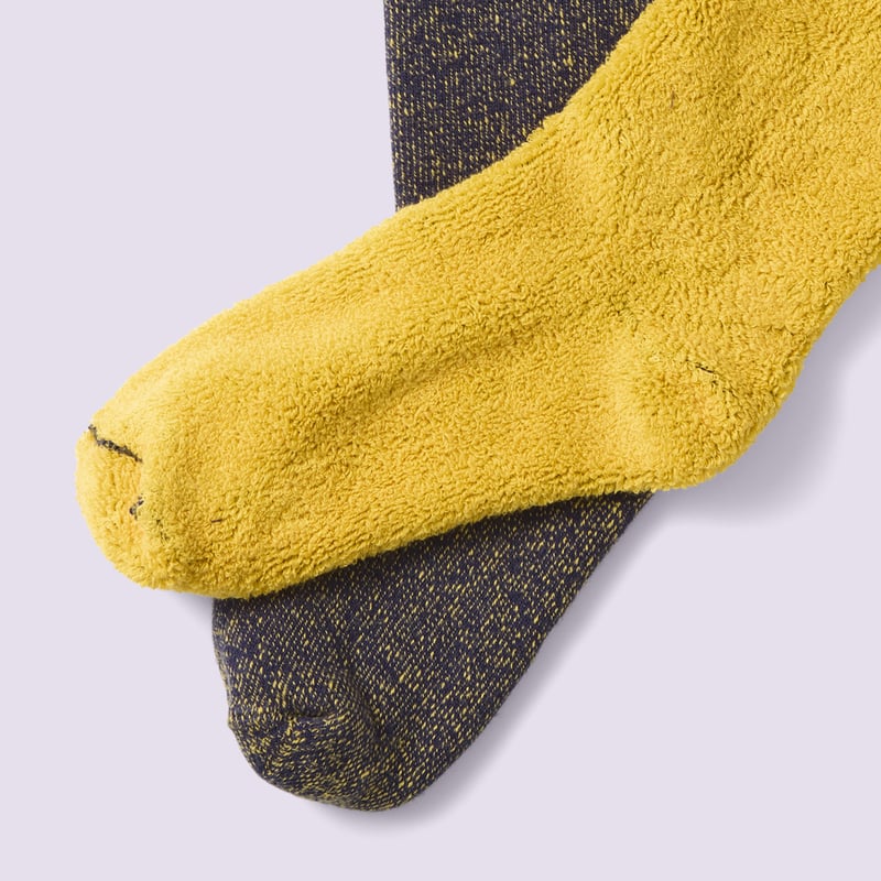 Image-Flâneurs_A/W25 ROTOTO / Reversible Pile Socks Navy/Yellow_Detail-1