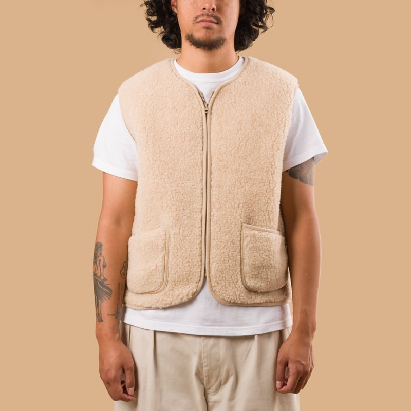 image flâneurs-COLDBREAKER-veste-en-laine-sans-manche-Pepitko-Vest-Beige face