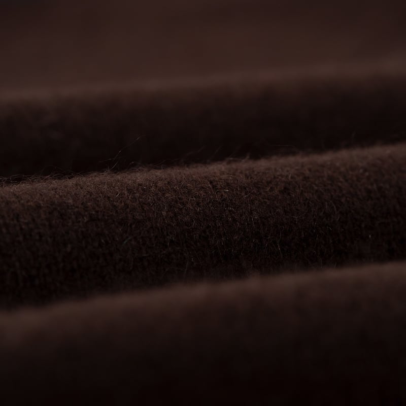 closeup Nitto X Flaneurs pull Bedros geelongora ebony