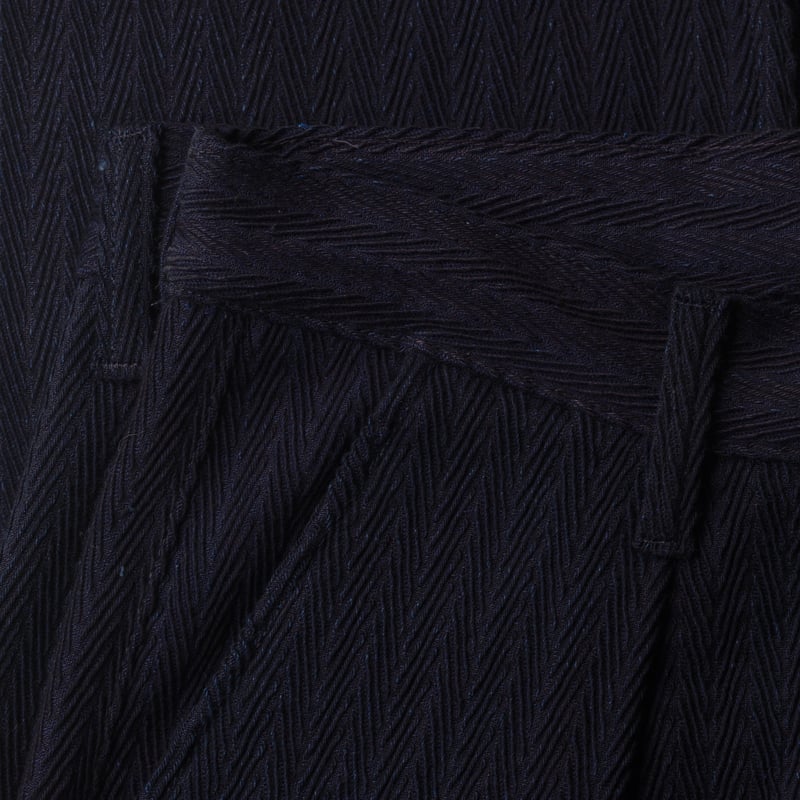 Image-Flâneurs_NAKED & FAMOUS / Pleated Trousers Indigo Sugiaya_detail-1