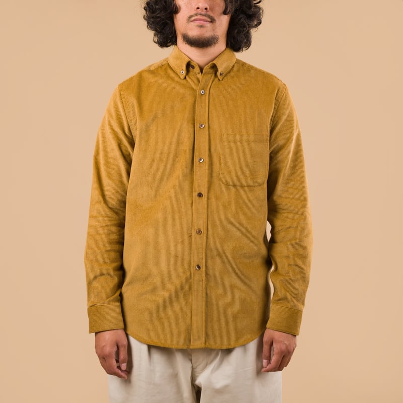 PORTUGUESE-FLANNEL-flâneurs-chemise-velours-Lobo-Prairie de face