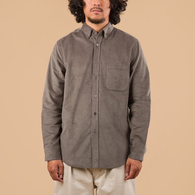 PORTUGUESE-FLANNEL-flâneurs-chemise-velours-Lobo-Grey-de face