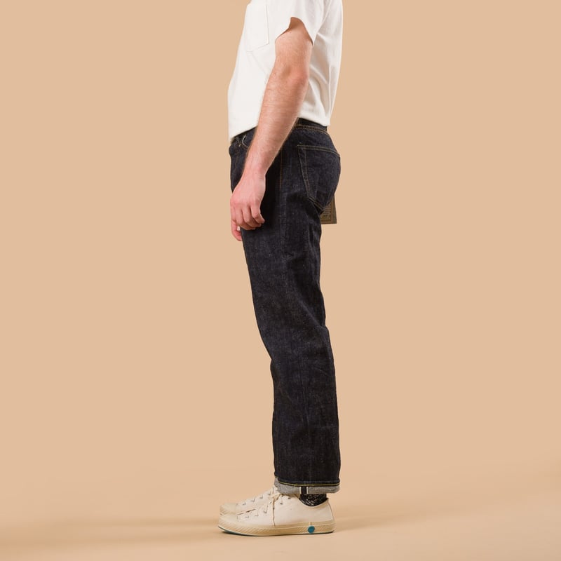 Image-Flâneurs_SAMURAI JEANS / 15oz Otokogi Regular Straight Selvedge Denim_de-profil