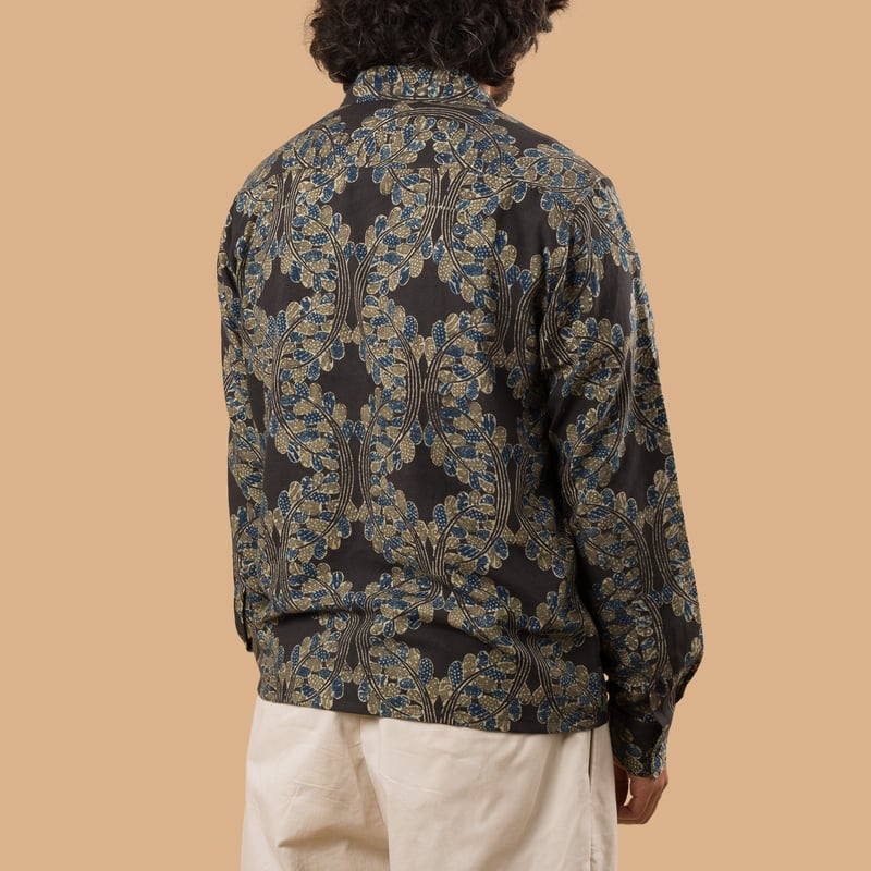 chemise collaboration Kardo FW25 de dos