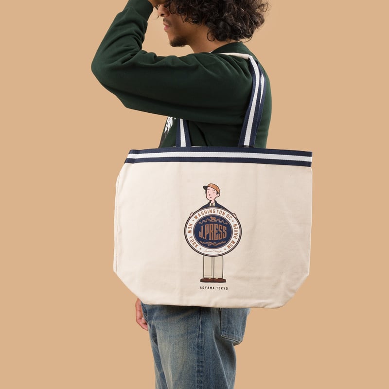 Image-Flâneurs_J. PRESS / Cotton Canvas Aaron Chang Tote White_porté