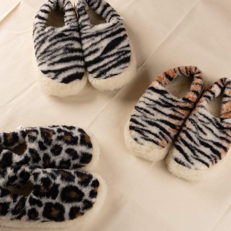 Image-Flâneurs_COLDBREAKER / Siberian Slippers Leopard_detail-1