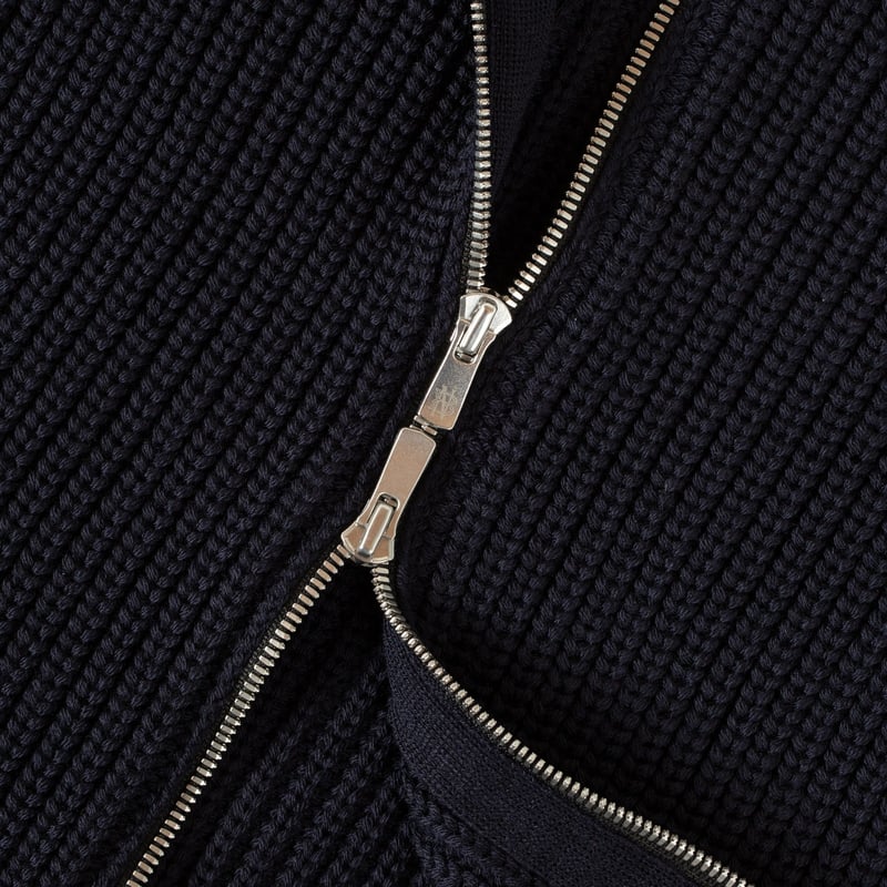 image flaneurs gilet épais Batoner signature drivers knit navy  (2)