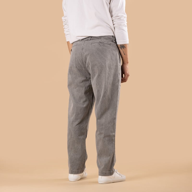Image-Flâneurs_SEUVAS / 10oz Canvas Tapered 2Tuck Pants Sumi_de-dos